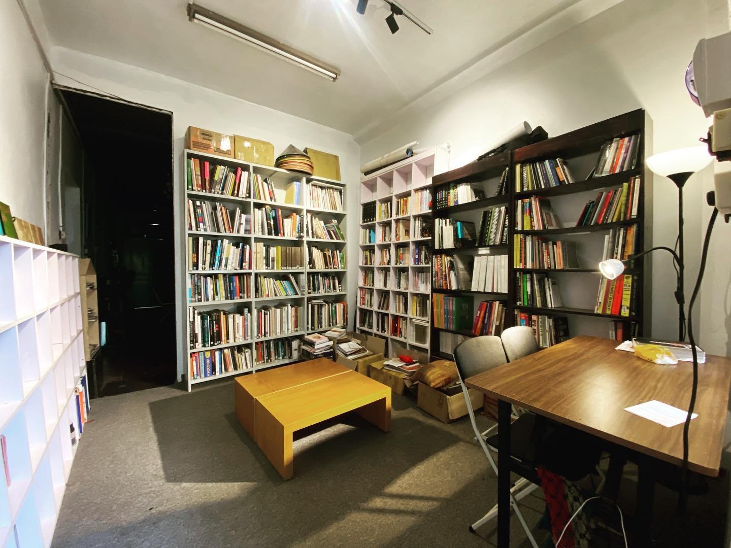 The interior of Heritage Art Space. Image courtesy Heritage Art Space.